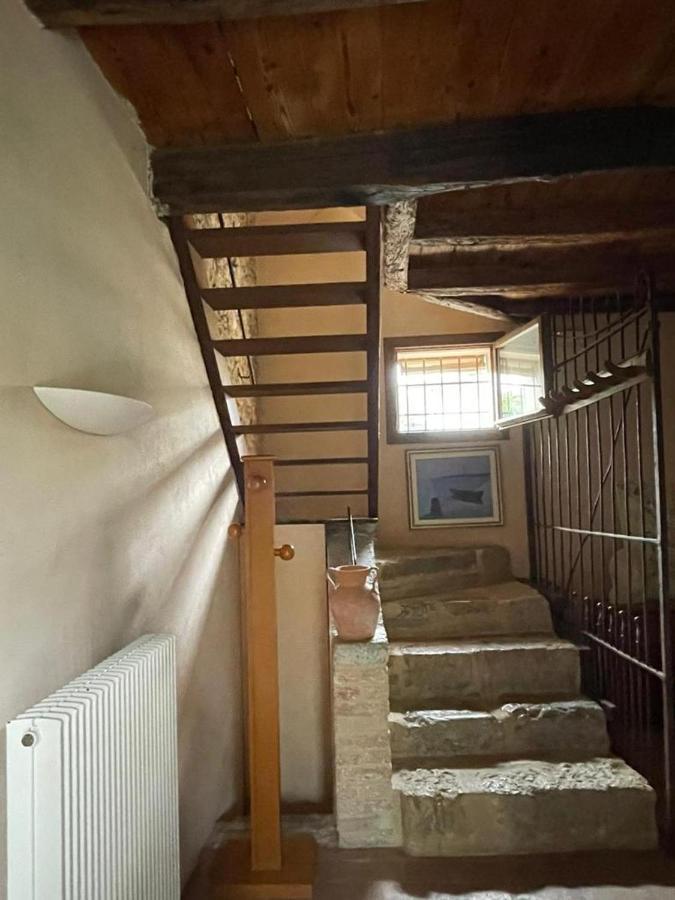 La Casa Di Laura Lägenhet Castelcucco Exteriör bild